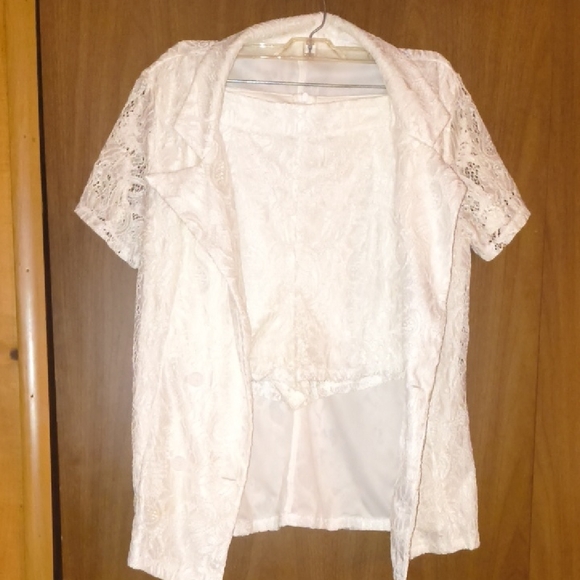SHEIN White Lace Short-Sleeve Blouse and Short Set M - Picture 4 of 8